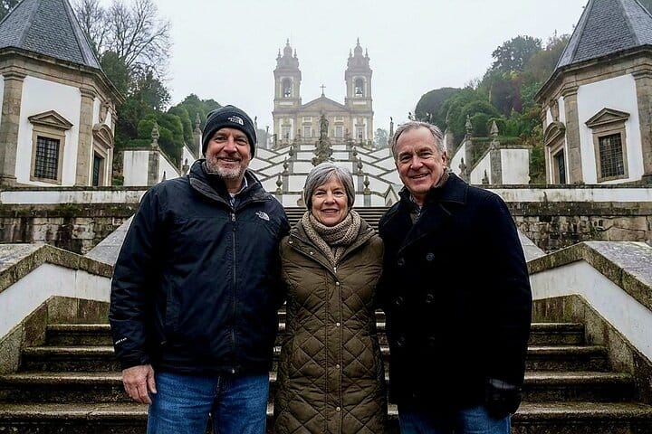 BRAGA E GUIMARÃES: Private Historic Tour from Porto