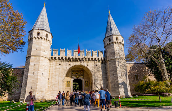 Topkapi Palace & Harem Tour (Small Group & Fast Track Entry)
