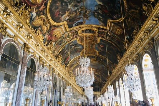 Versailles Palace & Gardens Audio Tour Private Transportation