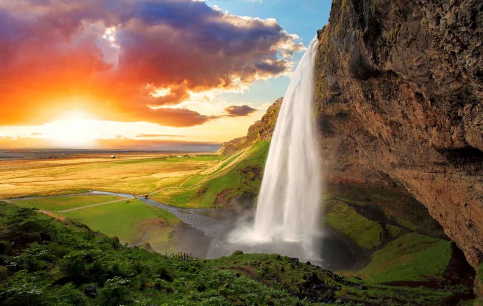 Private Waterfall Tour of Iceland's South Shore from Reykjavík
