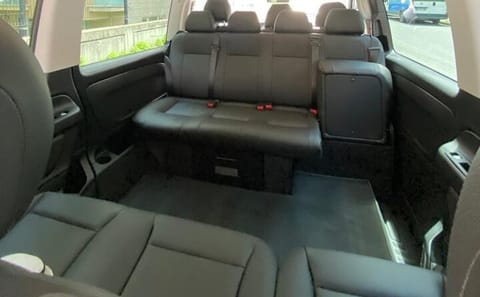 Private Car with Driver Tour in Istanbul for 8 Hours