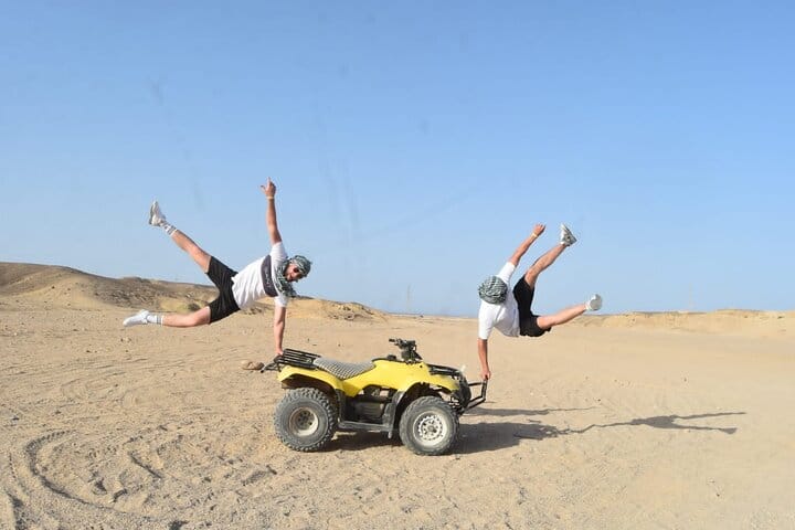Hurghada Family Safari: 1-Hour Quad & Buggy with Dinner and Show