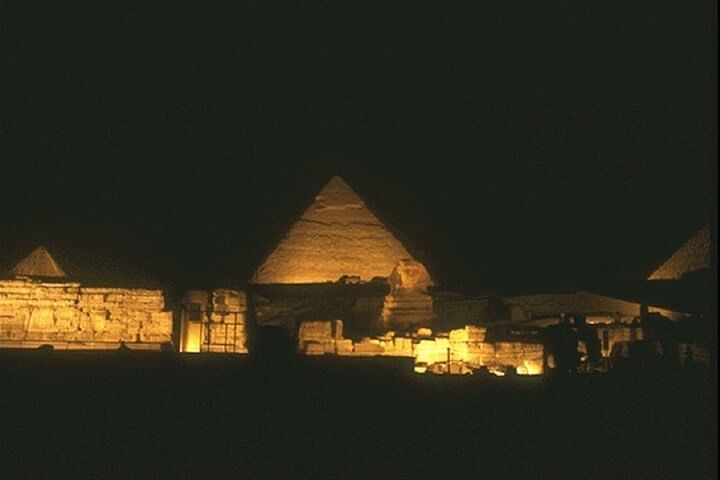 Giza Pyramids Private Tour: Camel Ride & Free Photo Session at Sphinx