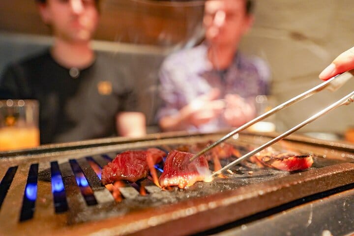 Tokyo Omakase Sushi & A5 Wagyu Premium Foodie Tour in Shinjuku  5