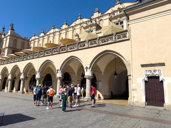 Krakow: Wawel Castle, Cathedral, Lunch & Rynek Underground  9