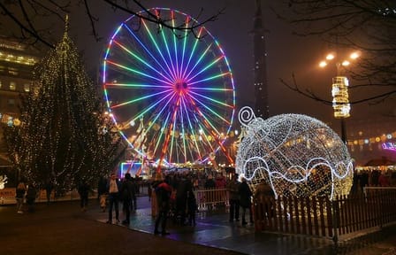Walking Tour of Glasgow's Christmas Markets and Festive Culture