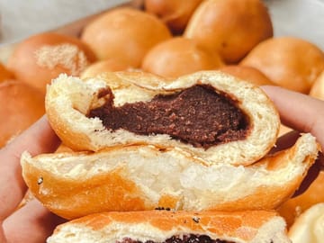 Qingdao Food Adventure: Street Eats & Guided Walks