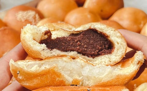 Qingdao Street Food Tour with Guided Walks and Tastings