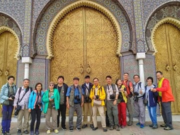 Fes Guided Tour with Lunch and Transfer to Casablanca