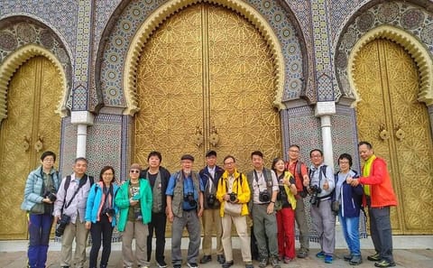 Fes Guided Tour with Lunch and Transfer to Casablanca