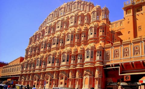 Luxury 5-Day Private Golden Triangle Tour in Delhi