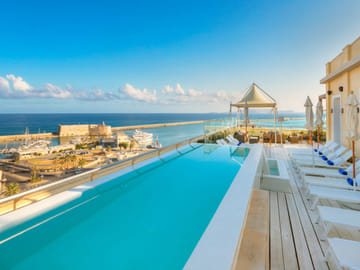 5-Day Private Bus Tour of Chania and Knossos in Crete
