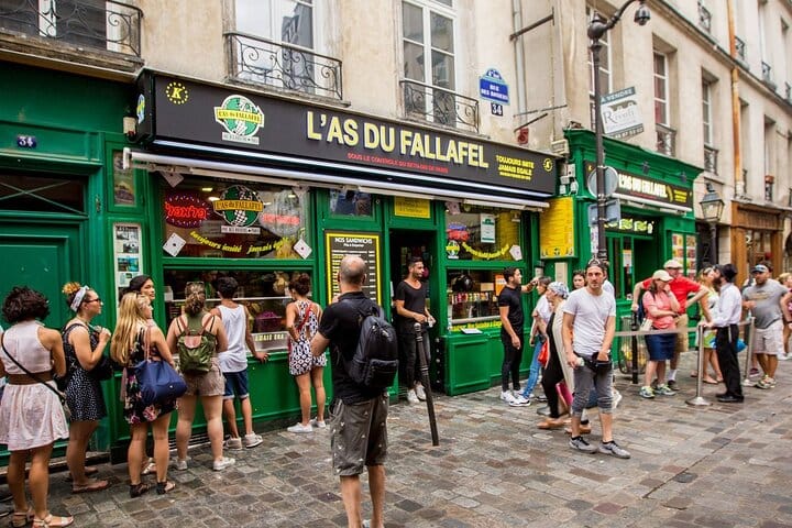 Full-Day Paris Private VIP Tour with Shopping and Cabaret Experience  9