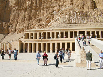 5-Day Lake Nasser Adventure from Aswan to Abu Simbel