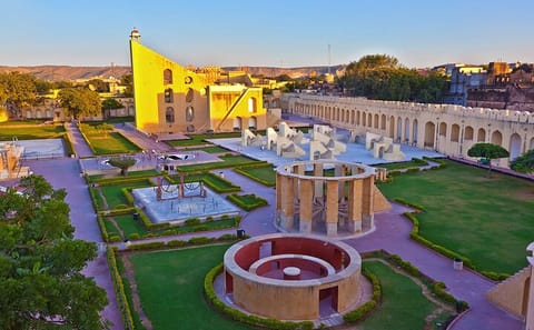 10-Day Golden Triangle Tour with Pushkar and Varanasi