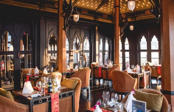 Shangri-La Hotel’s Salathip Thai Restaurant Experience