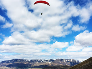 Tandem Paragliding over the Rugged Lava Fields at Blue Mountains, photo 6