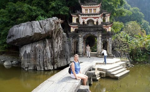 Private Day Trip Trang An – Mua Cave – Bich Dong By Limousine