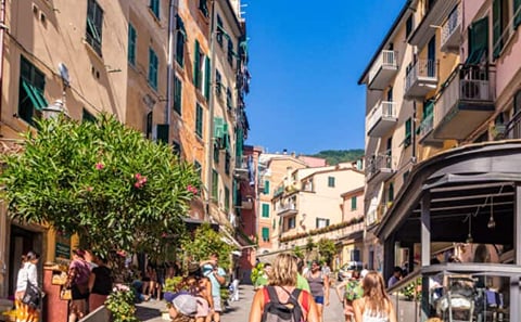Cinque Terre Exclusive Private Tour – Luxury Gift Experience from Florence