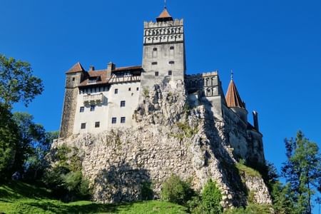 Discover Transylvania: Bran Castle & Râșnov Fortress Tour from Brașov with Optional Peles Castle Visit