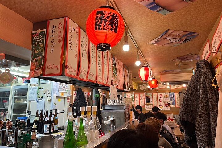 Retro Izakaya and Bar Experience in Shinjuku