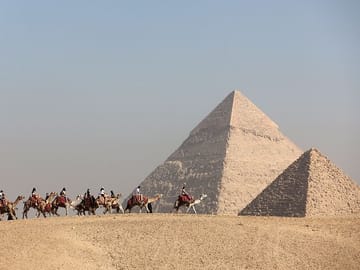 Cairo Day Trip: Museum and Pyramids Tour from Sharm El Sheikh