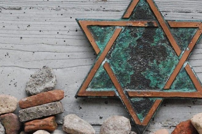 Prague to Terezin Private Tour A Moving Memorial Experience