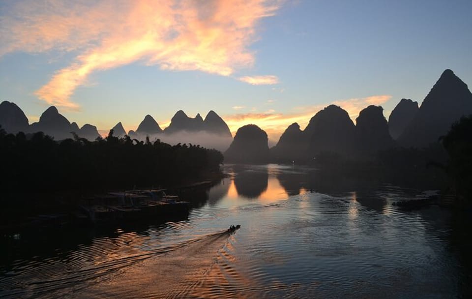 Li River Electric Boat, Xianggong Hill, Yulong River Biking Tour