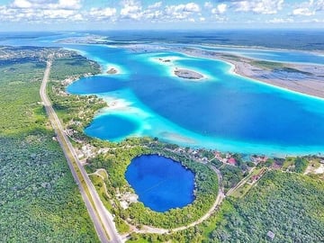 Tour to Bacalar 7 Colors Laggon Lunch and Breakfast included