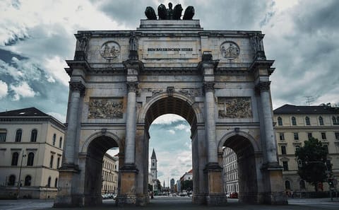 Private 5-Hour Cultural Tour of Munich's Key Attractions
