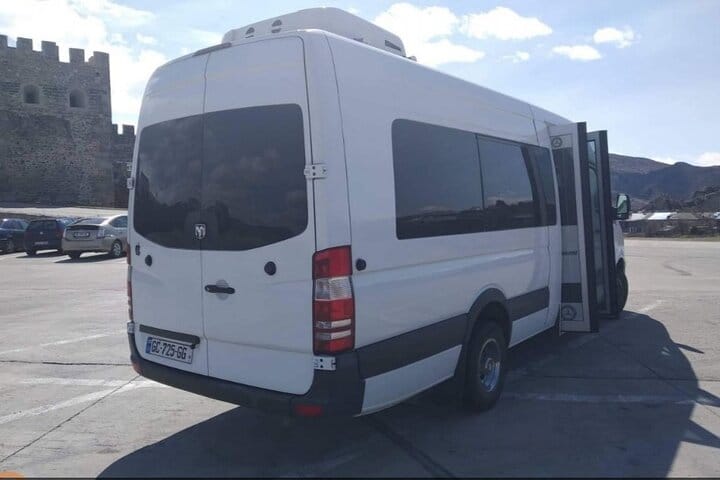 4 Full days in Georgia with private tour, free aiport