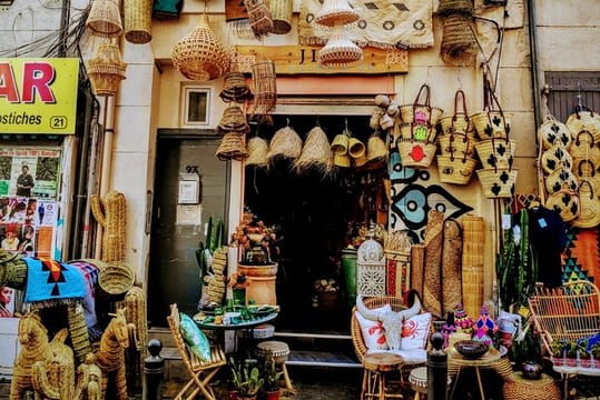 Noailles: A Mixed Neighbourhood and its Exotic Market