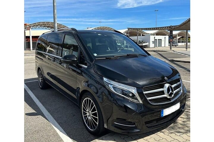 Private transfers between Paris and Spain 4
