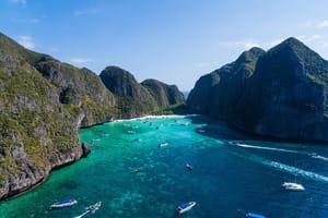 Phuket to Phi Phi Islands: Daytime Discovery Tour