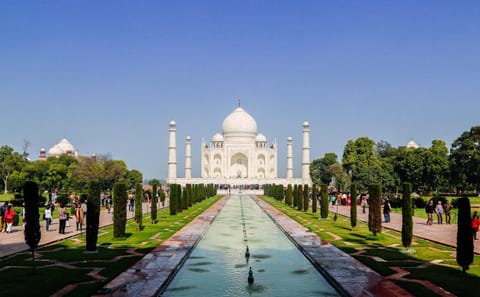 Day Trip from Delhi to Agra: Taj Mahal by Train
