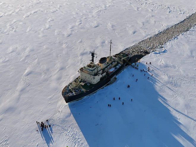 From Rovaniemi: Icebreaker Sampo Cruise and Ice Floating