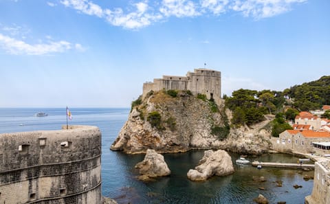 Explore Dubrovnik on a 4-Day City Tour with Island Cruise