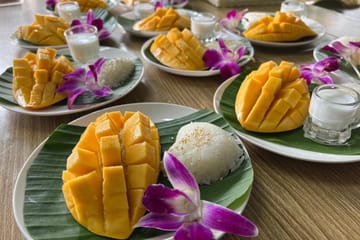 Phuket: Thai Cooking Class with Market Tour