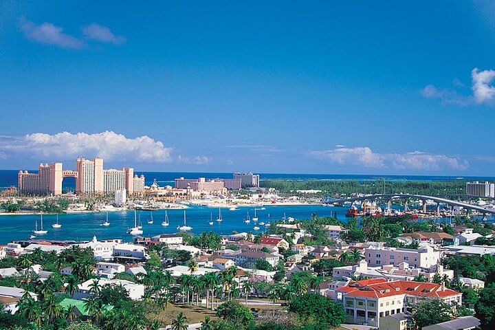 Round Trip Private Airport To Hotel Transfer in Nassau