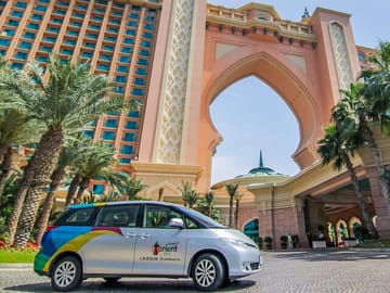 Private Chauffeur Service for Custom Dubai City Tours