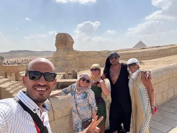 Private Giza Pyramids Tour with Egyptologist Guide