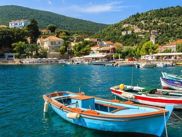 Ithaca Day Cruise and Bus Transfer from Agia Efimia