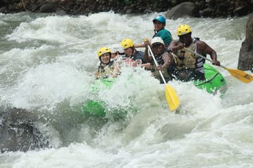 Full-Day Rafting and Zip-lining Adventure in San Ramón
