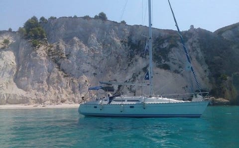 Full-Day Sailing Tour of Kefalonia from Argostolion Port