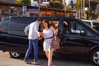 Private Transfer: Naples Hotel, Airport,Train Station to Sorrento 4