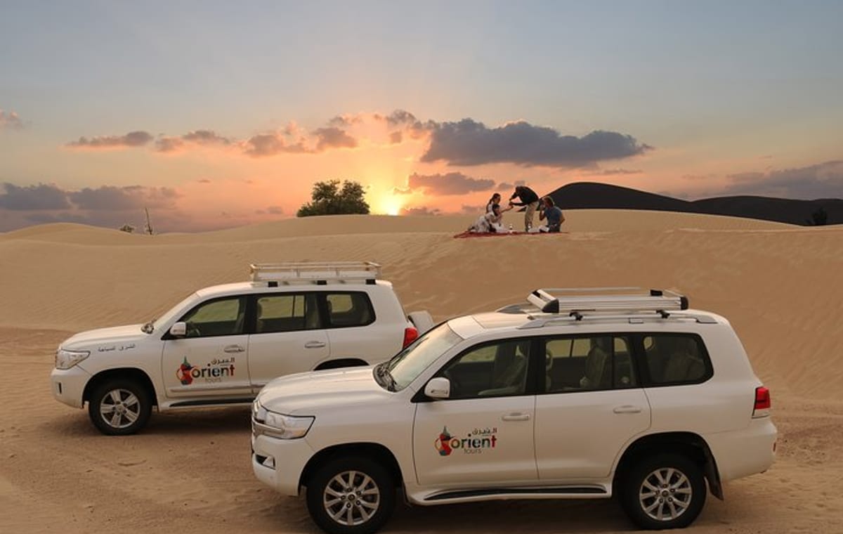 Private 4×4 Sunrise and Wildlife Experience in the Desert