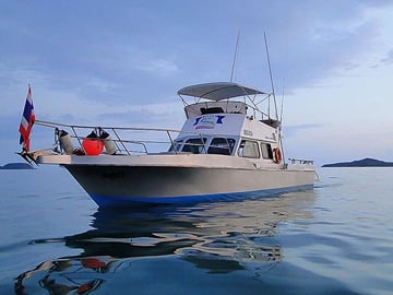Fishing boat