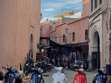 Marrakech Vespa Tour with Local Guide: Hidden Gems & Backstreets