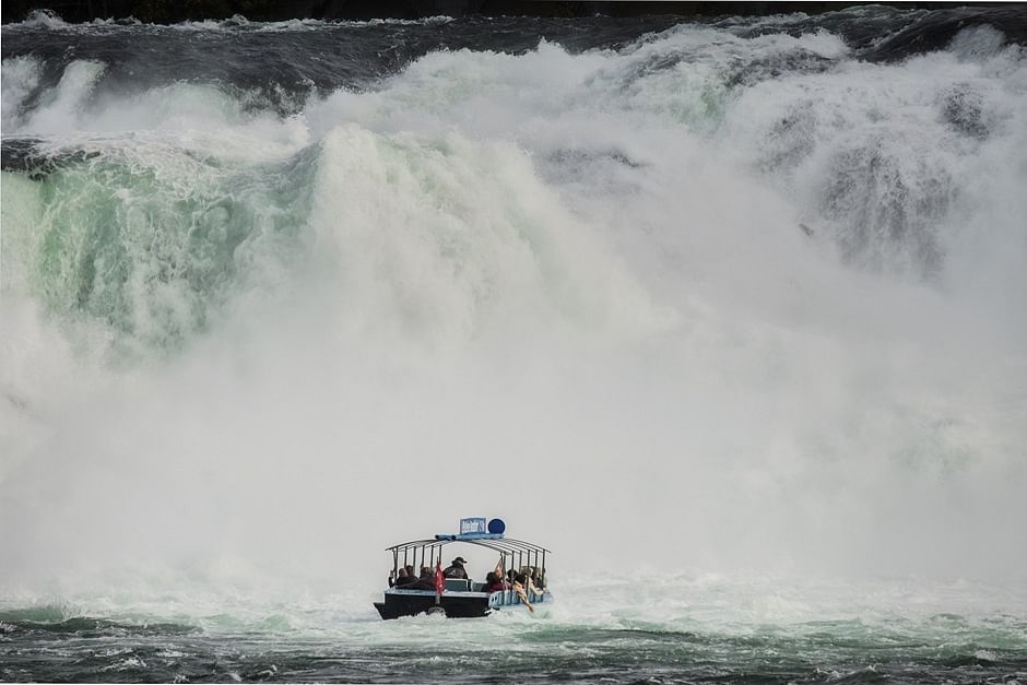 Sightseeing Bus Tour from Zurich to Europe's Largest Rhine Falls