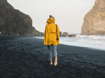 Professional Photo Shoot Experience in Grindavik, Iceland